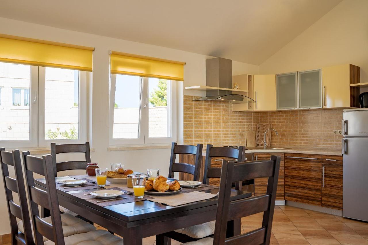 House Fidulic - Penthouse The View Apartment ลุมบาร์ดา ภายนอก รูปภาพ