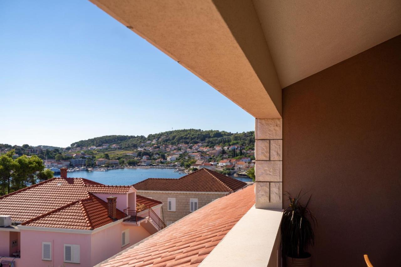 House Fidulic - Penthouse The View Apartment ลุมบาร์ดา ภายนอก รูปภาพ