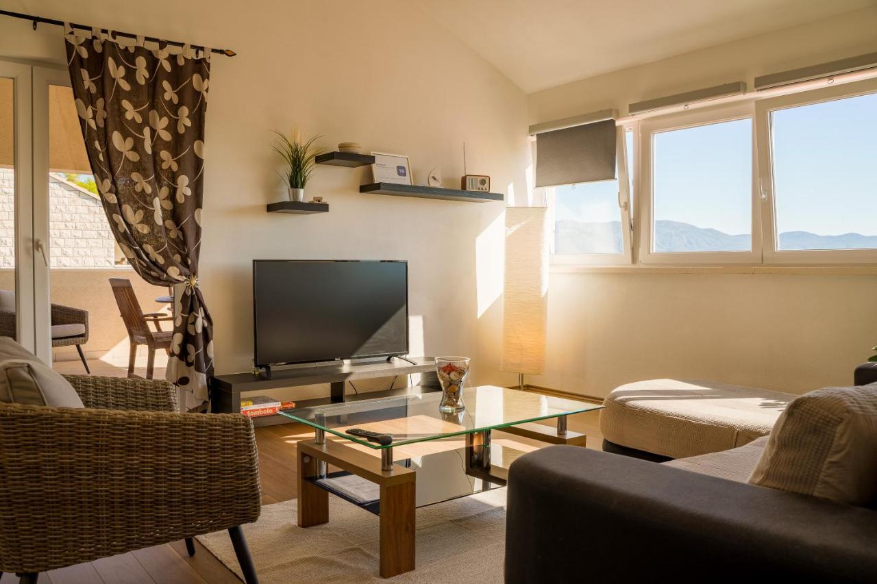 House Fidulic - Penthouse The View Apartment ลุมบาร์ดา ภายนอก รูปภาพ